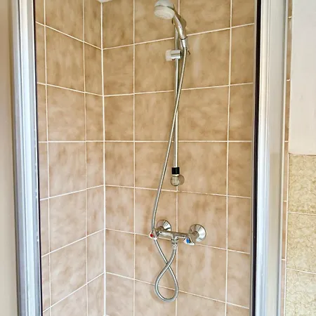 Apartment Doppelzimmer Mit Privatem Bad Pörtschach am Wörthersee